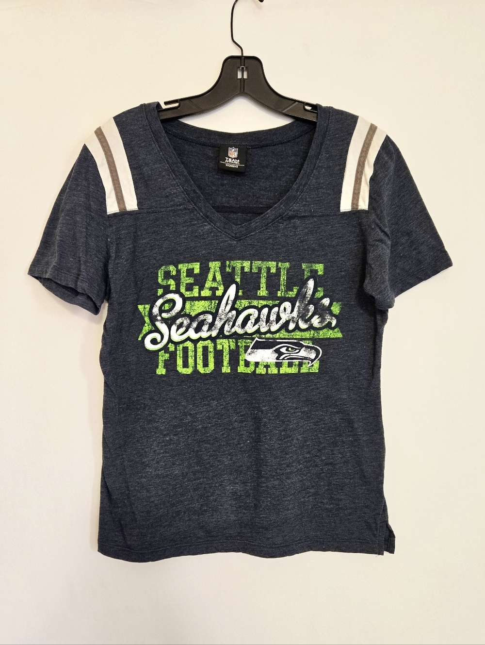 Seattle Seahawks NFL Team Apparel Women’s Tee Size L Blue Short Sleeve Football